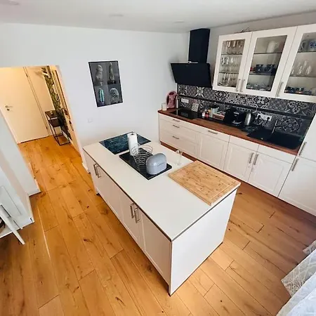 Schoene Eg-wohnung Apartment
